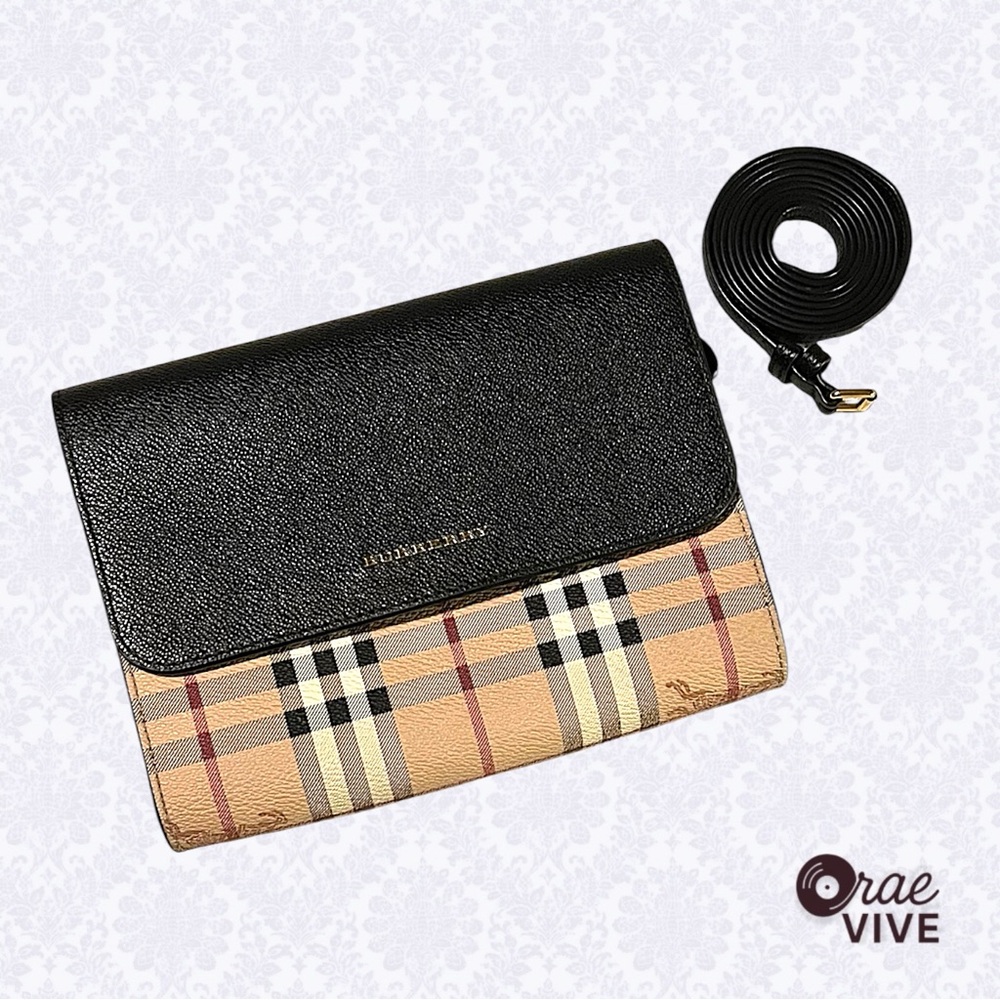 Authentic Burberry SM Loxley Crossbody [Like New!] - Picture 2 of 7